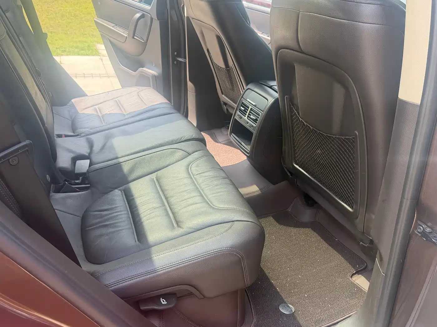 Volkswagen Touareg 2011 3.0TSI Standard фото 6