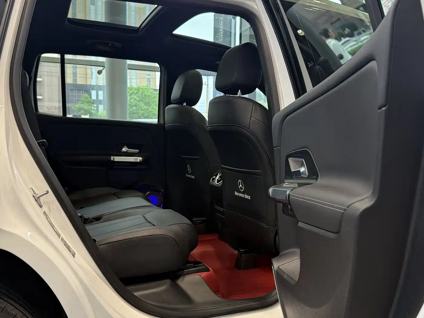 Mercedes-Benz GLB 2023 GLB 220 4MATIC фото 13