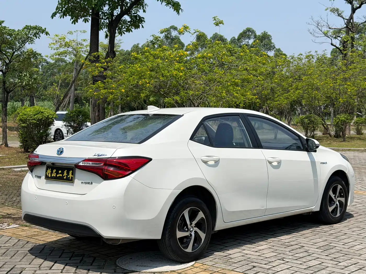 Toyota Levin 2017 Facelift Hybrid 1.8H GS E-CVT Elite Sunroof Edition China V фото 4