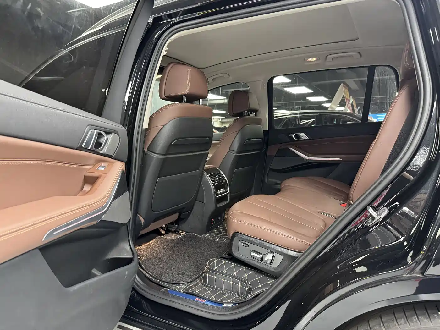 BMW X7 2022 xDrive40i Leading Luxury Package фото 6