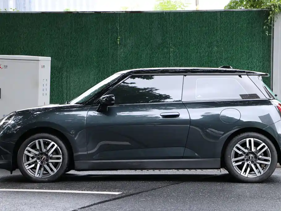 MINI Electric MINI COOPER 2025 2024 456km COOPER E Classic
