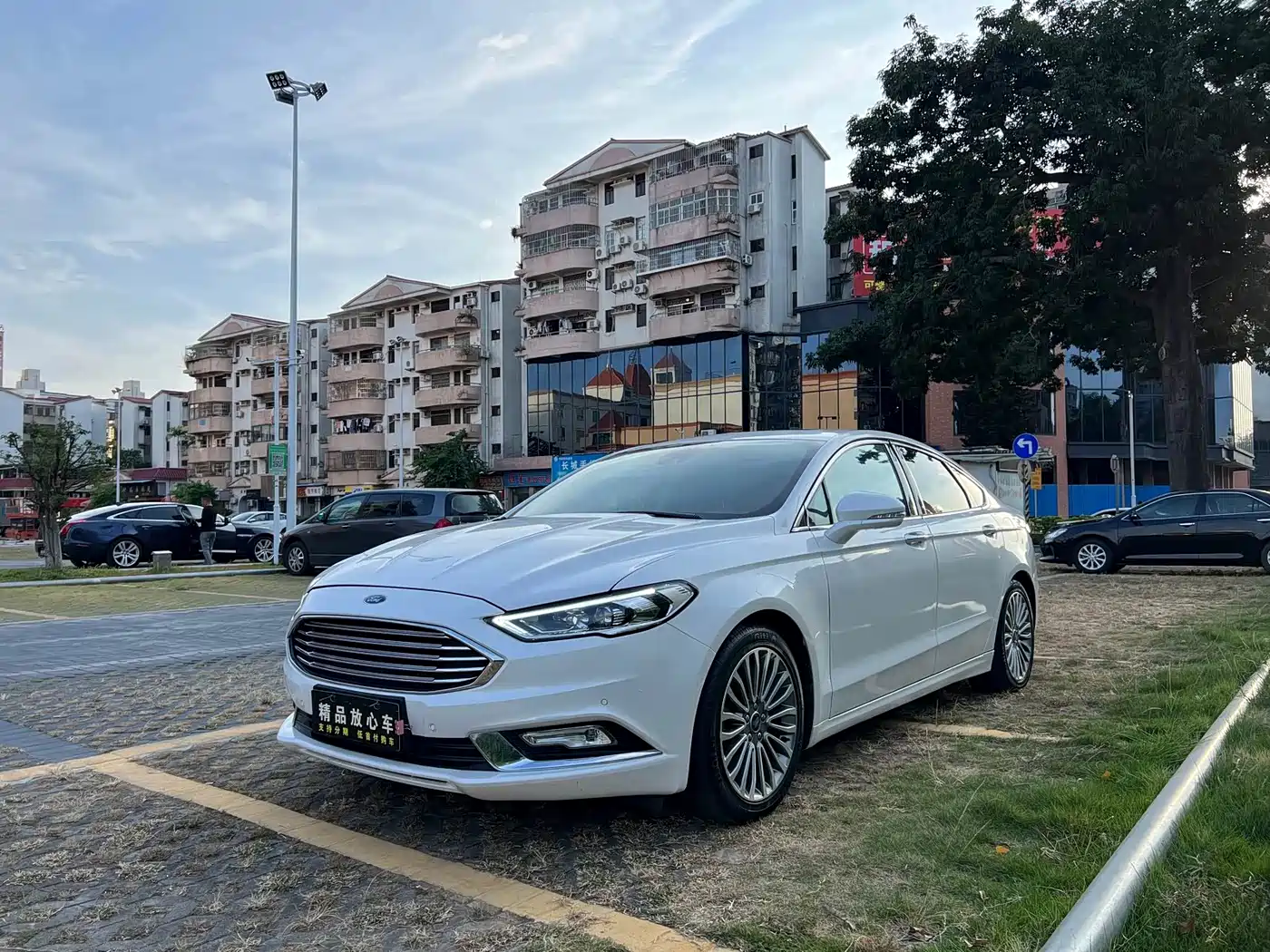 Photo 1 - Ford Mondeo