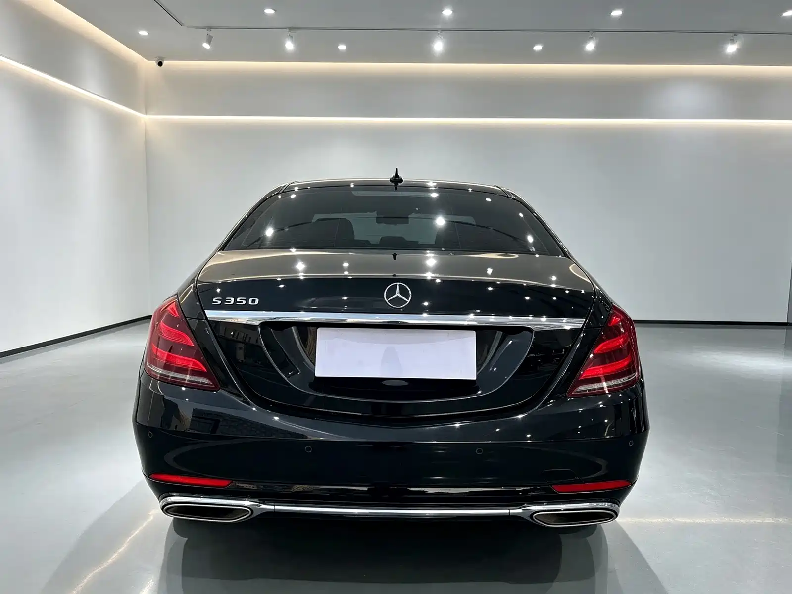 Photo 5 - Mercedes-Benz S-Class