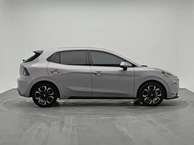 MG MG4 EV 2025 2025 Base Model