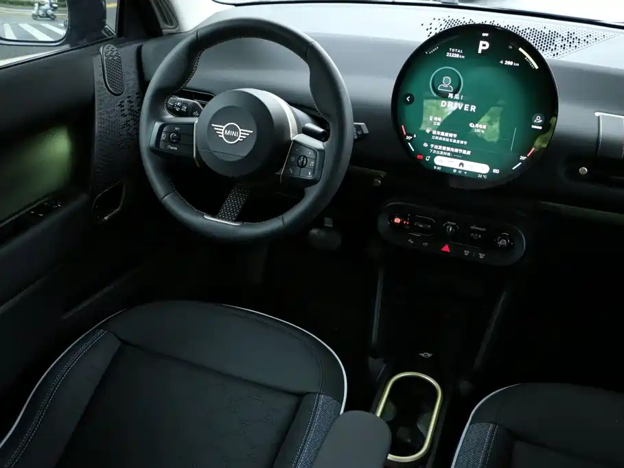MINI Electric MINI COOPER 2025 2024 456km COOPER E Classic