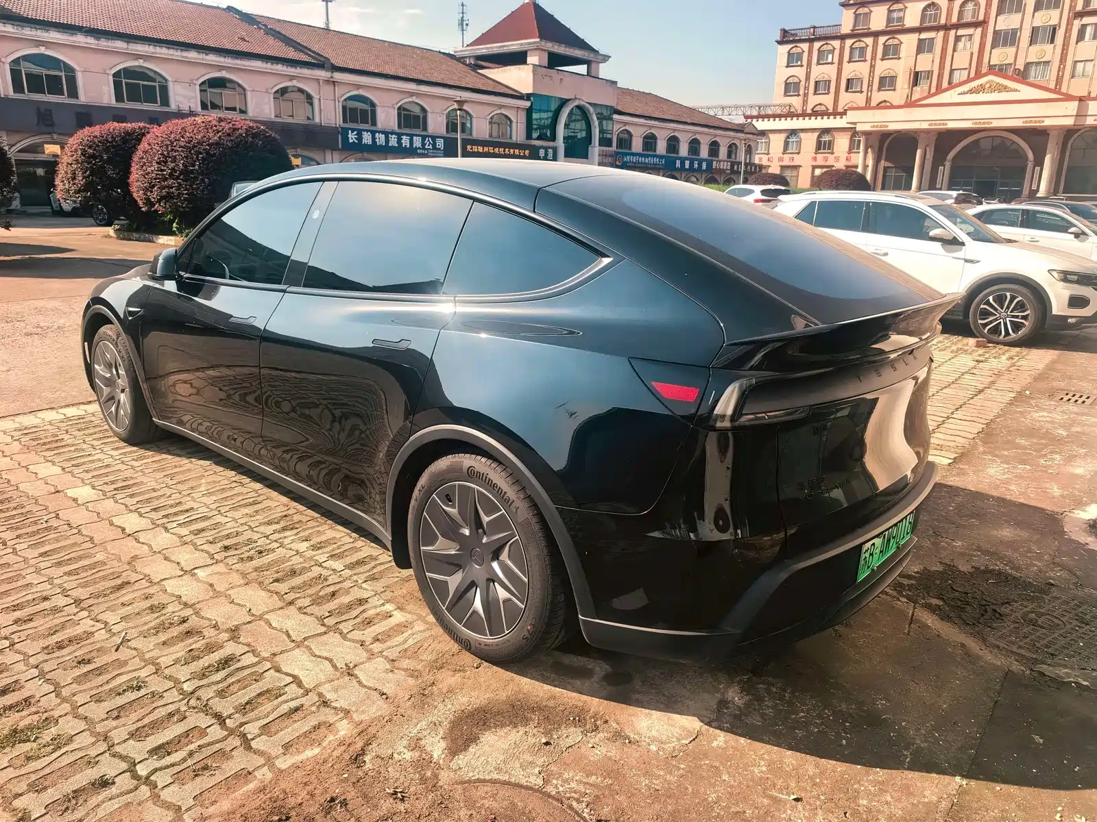 Фото 8 - Tesla Model Y L