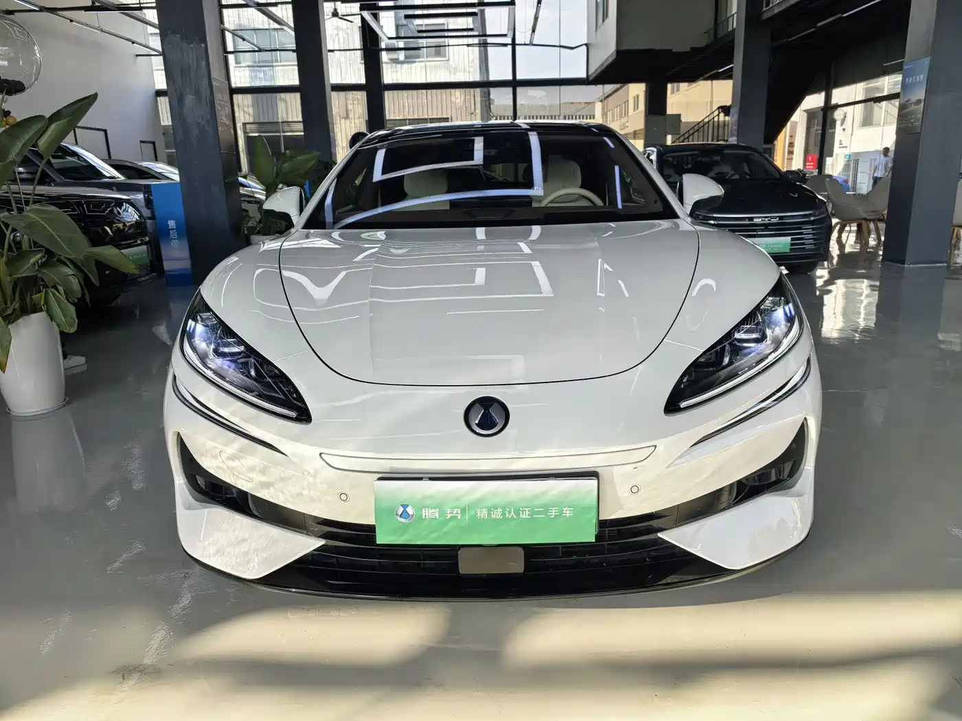 Denza Z9GT 2024 1100 AWD Ultra Edition фото 2