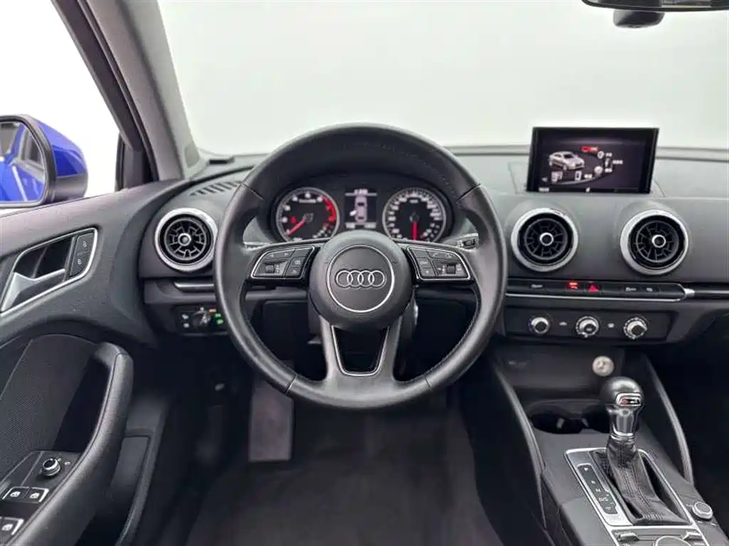 Audi A3 2019 Limousine 35 TFSI Fashion China VI фото 9