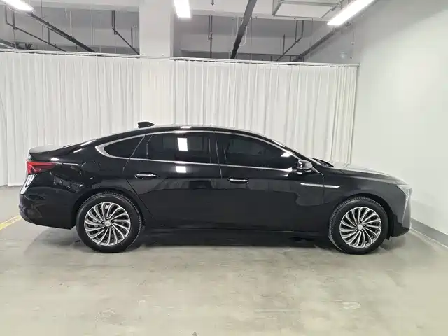 Buick LaCrosse 2026 2026 Model 28T Platinum Edition
