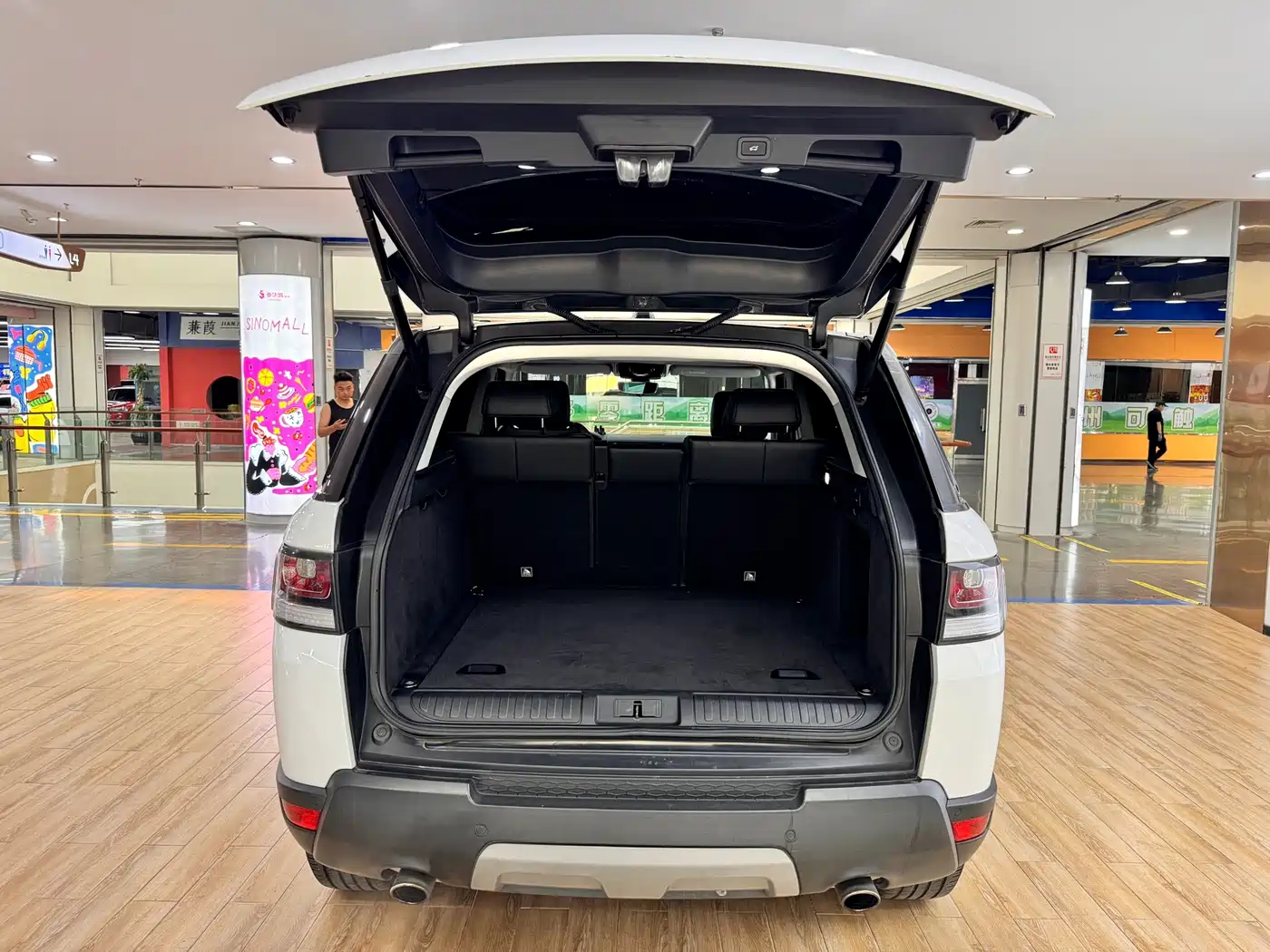 Фото 7 - Land Rover Range Rover Sport