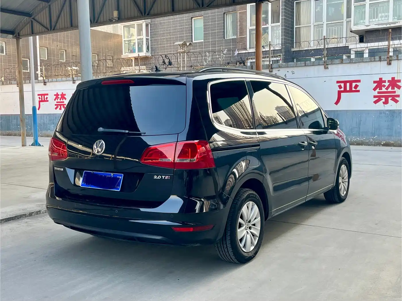 Volkswagen Sharan 2014 2.0TSI Standard фото 18