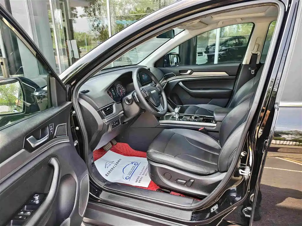 Фото 3 - Haval H6