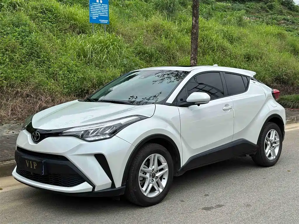 Toyota C-HR 2023 Model 2.0L Premium Edition