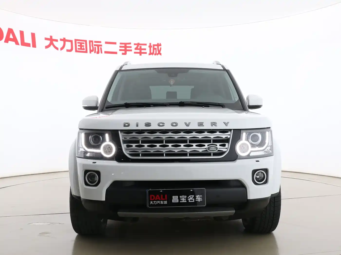 Land Rover Discovery 2015 3.0 SC V6 HSE фото 4