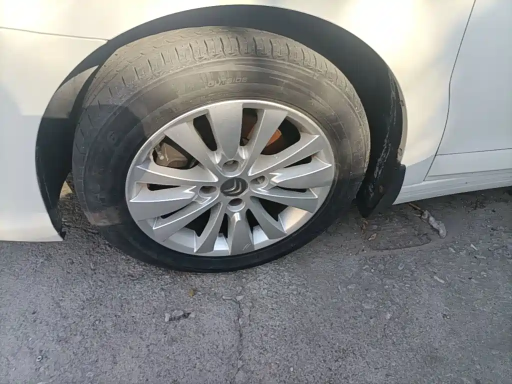 Фото 23 - Citroën C-Quatre