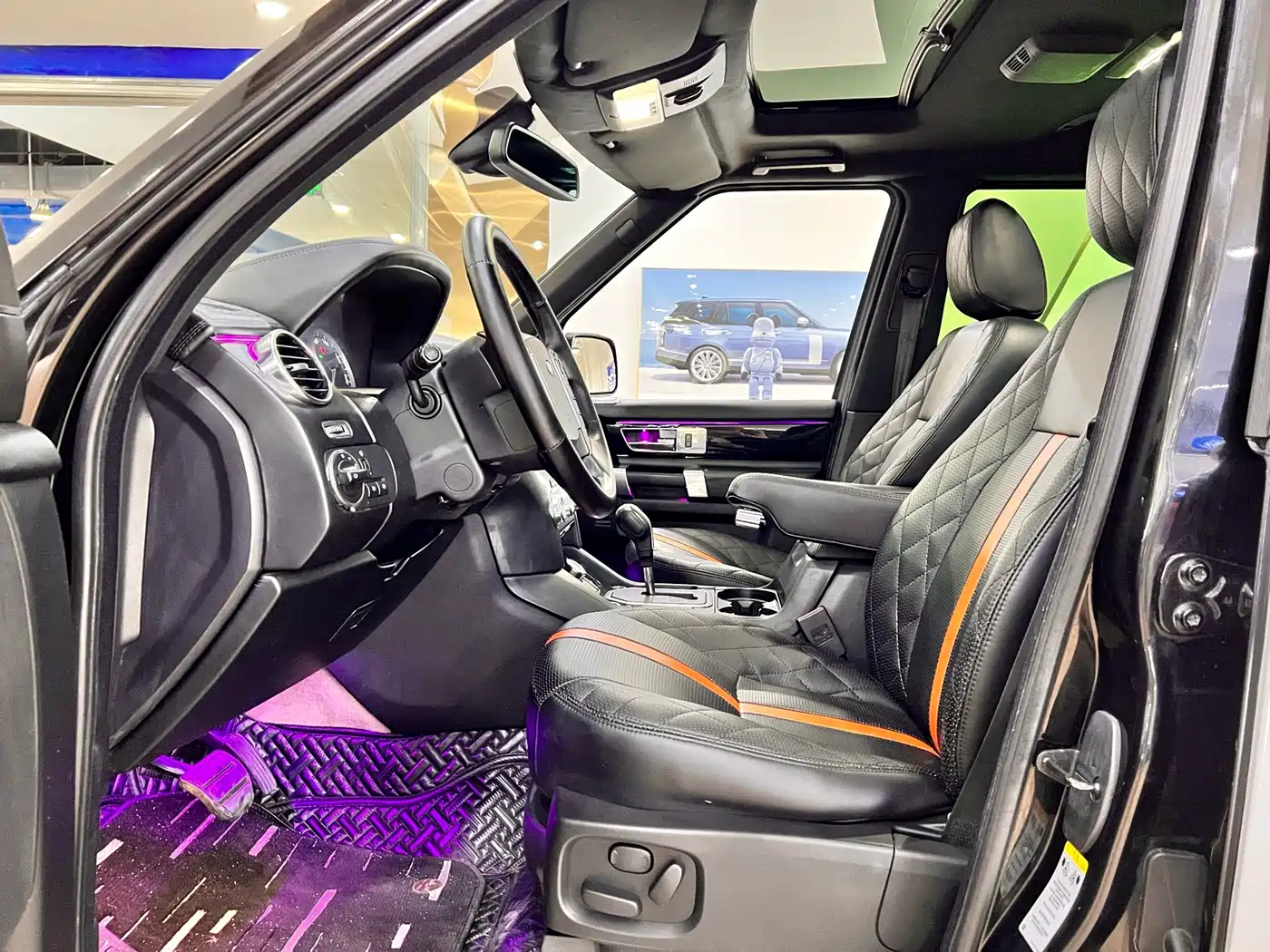 Photo 10 - Land Rover Discovery