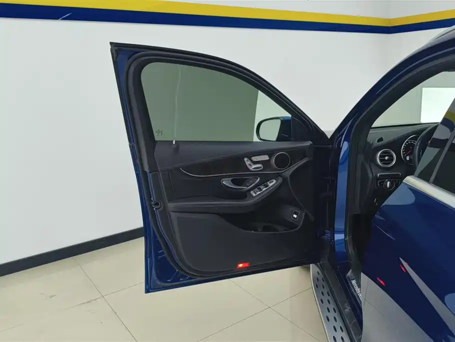 Mercedes-Benz GLC 2020 GLC 260 L 4MATIC Luxury фото 7