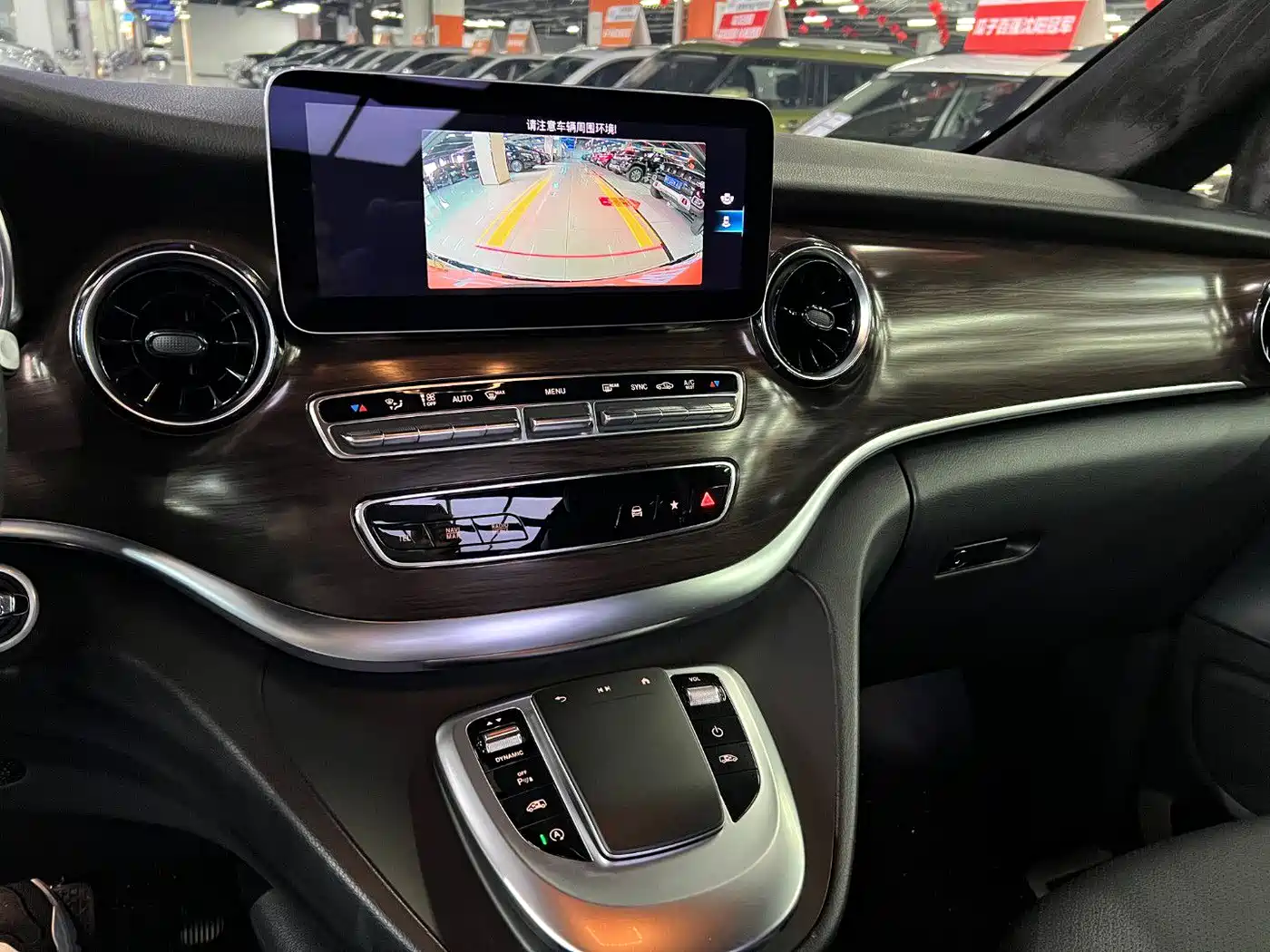 Mercedes-Benz V-Class 2022 V 260 Pilot Edition фото 19