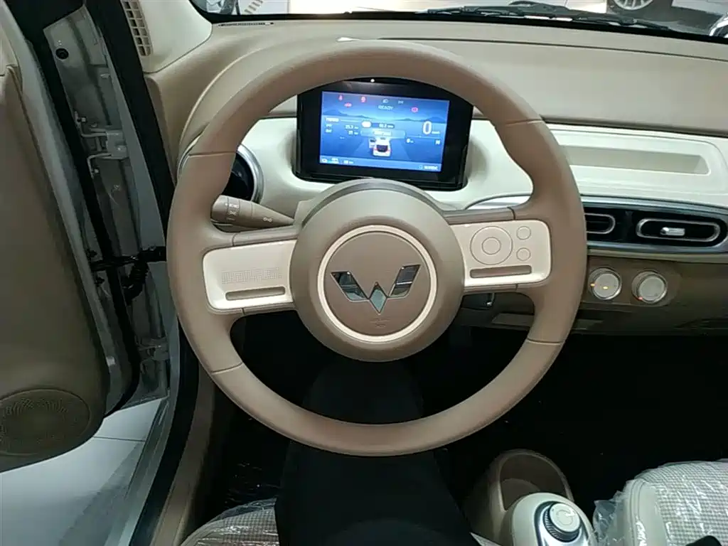 Wuling Motors Hongguang MINIEV 2026 2025 4-Door Advanced
