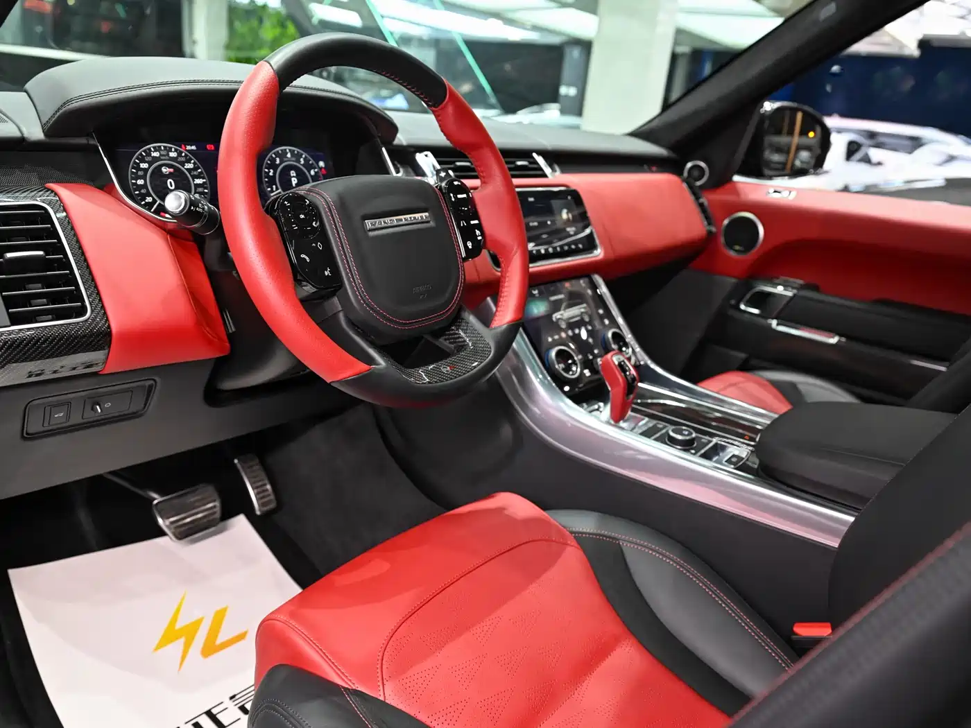 Land Rover Range Rover Sport 2022 Model 5.0 SC V8 SVR Peak Collector's Edition фото 21
