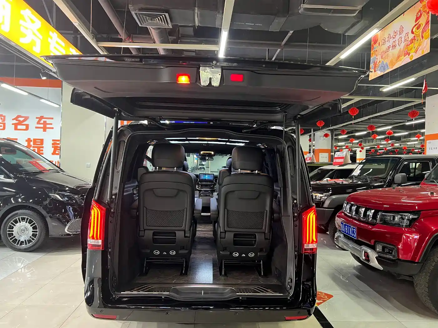Mercedes-Benz V-Class 2022 V 260 Pilot Edition фото 22