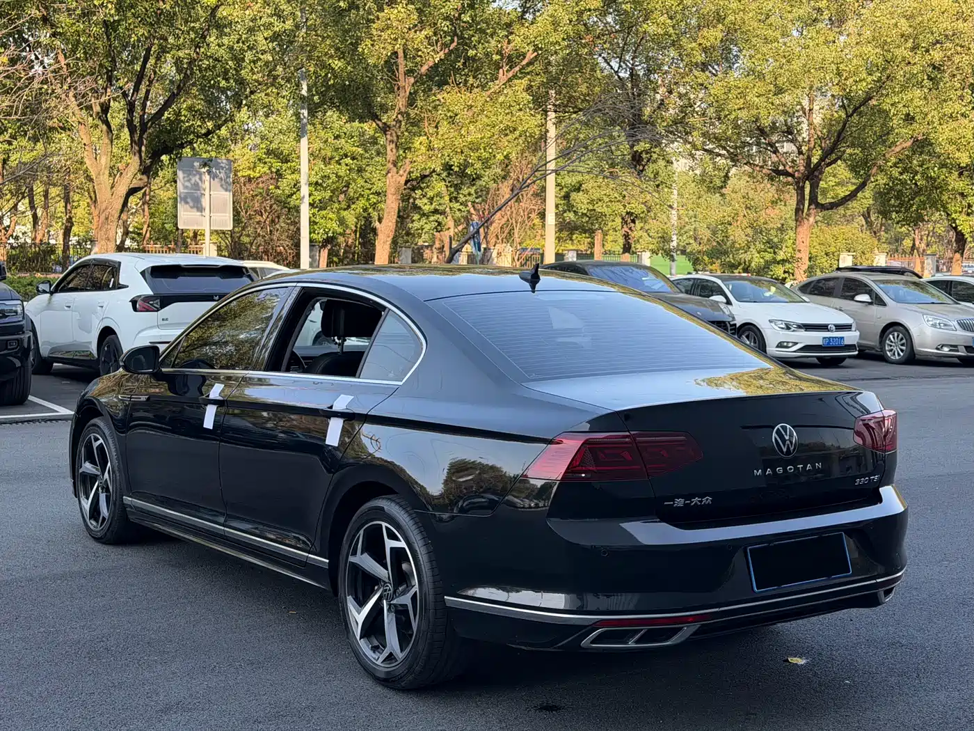 Volkswagen Magotan 2023 2 Million Units Anniversary Edition 330TSI DSG Leading Type фото 21
