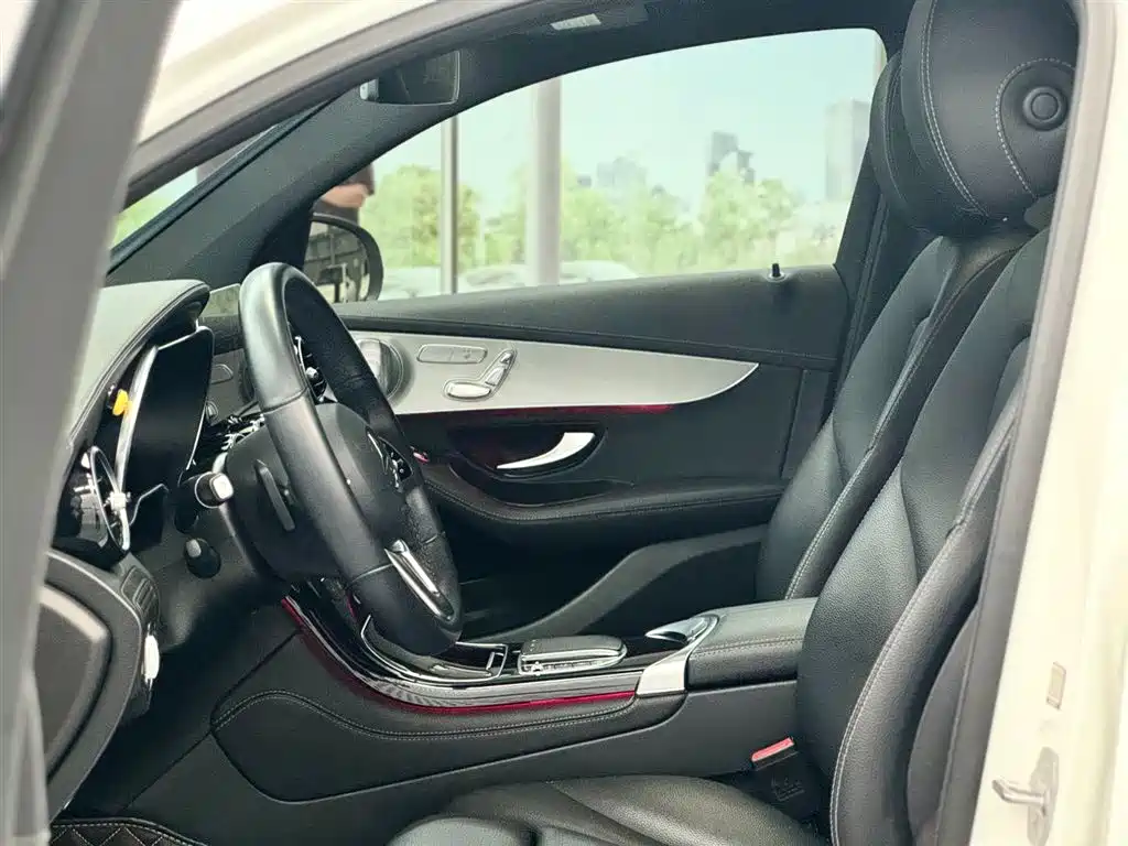 MERCEDES-BENZ GLC COUPE