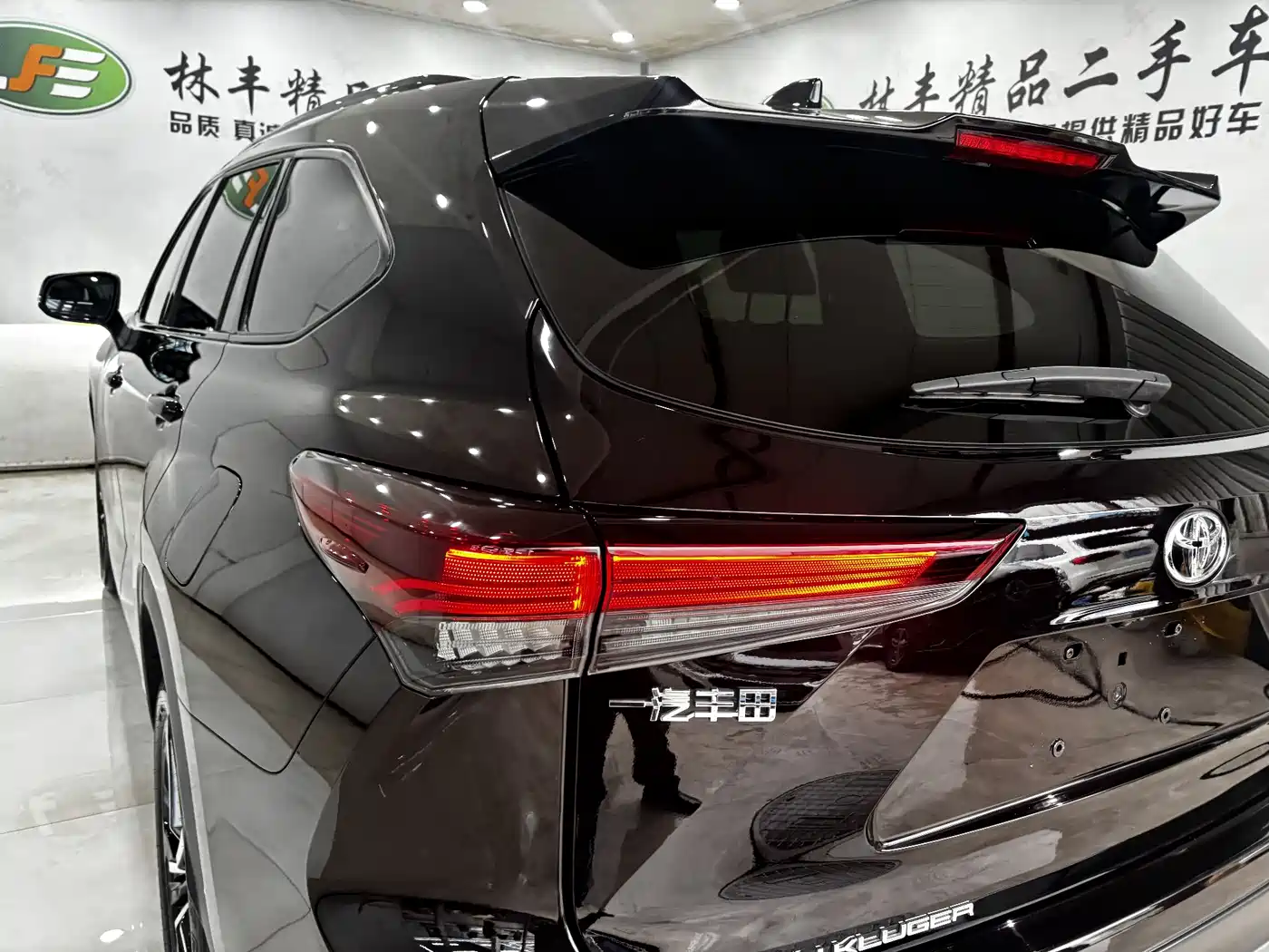 Toyota Crown Kluger 2022 2.0T 4WD Sporty Edition фото 10