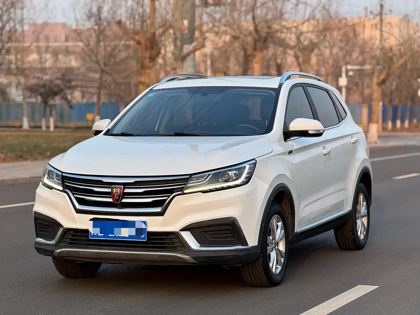 ROEWE RX3