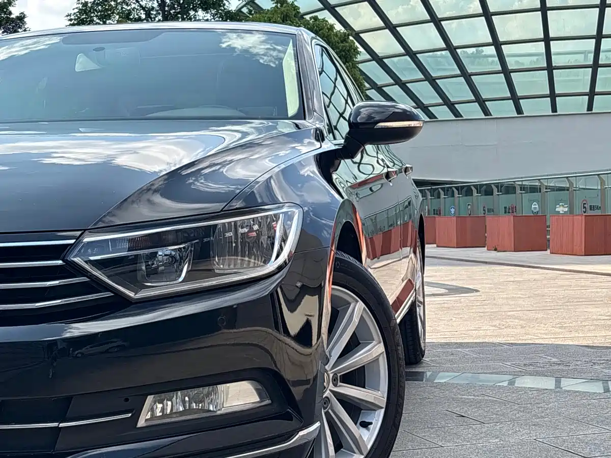 Volkswagen Magotan 2018 330TSI DSG Leading фото 8