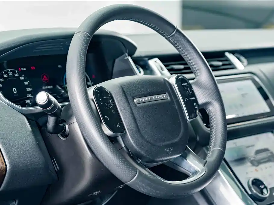 Land Rover Range Rover Sport PHEV 2018 Model P400e фото 9