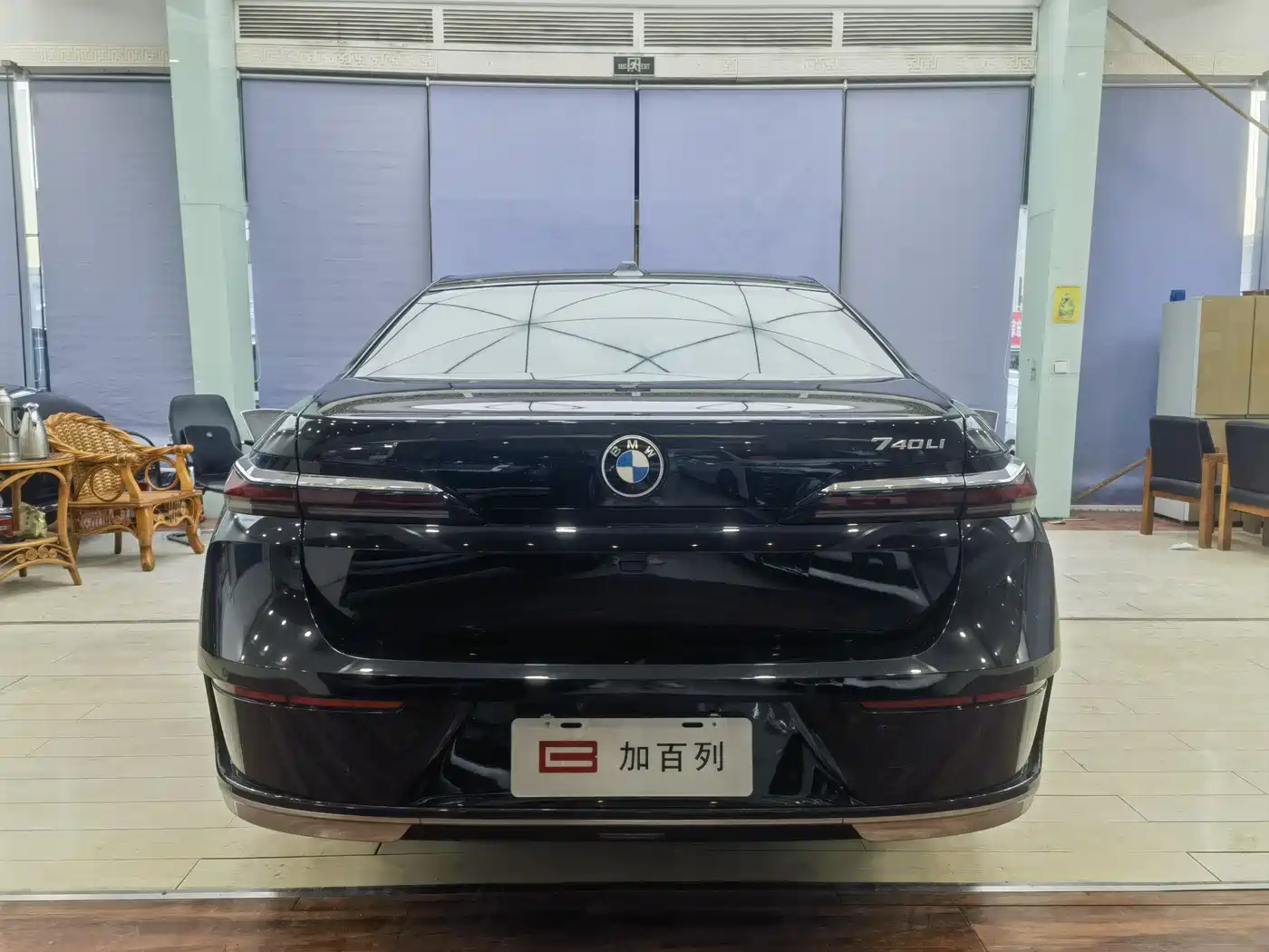 BMW 7-SERIES
