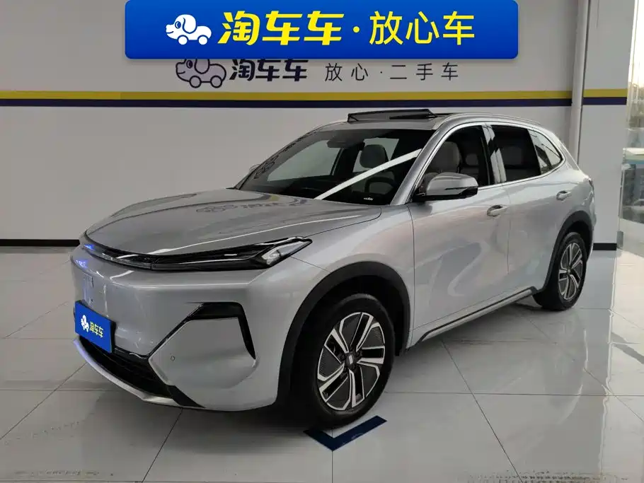 Geely Galaxy Galaxy Starship 7 EM-i 2025 2025 Model 120km Explorer+ Edition