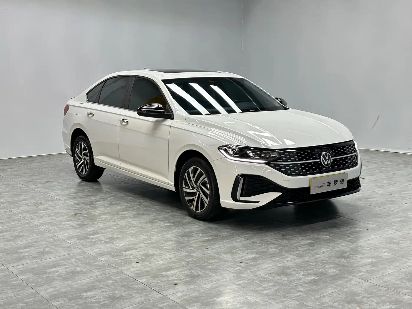 Volkswagen Lavida 2024 Model 300TSI DSG Starlight Full Comfort Edition фото 3