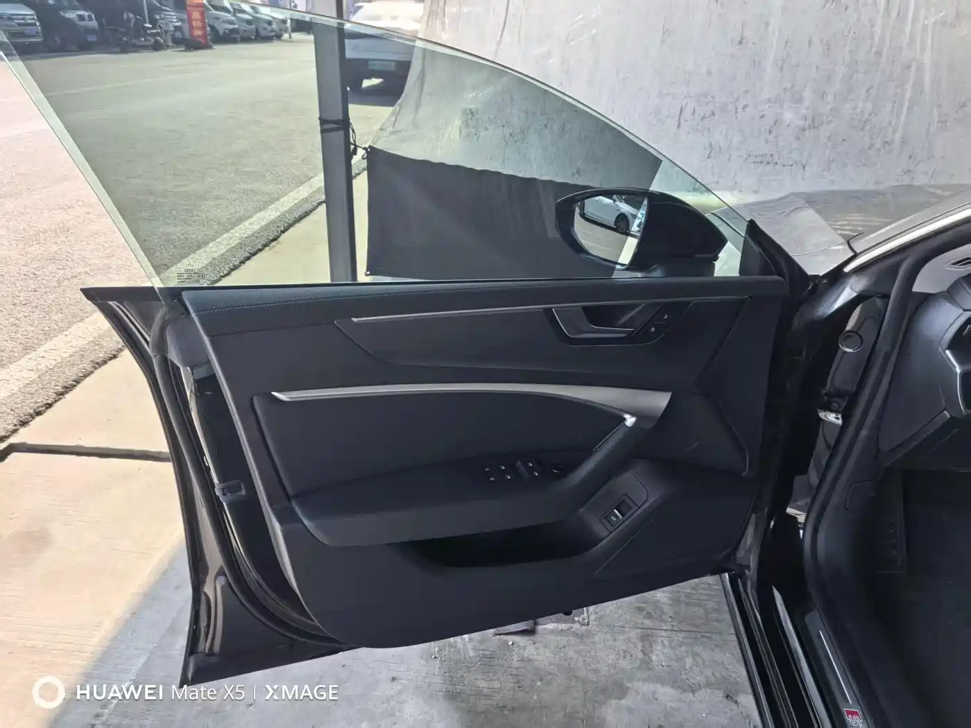 Audi A7L 2024 45TFSI S-line Dream Edition Crystal Package фото 2
