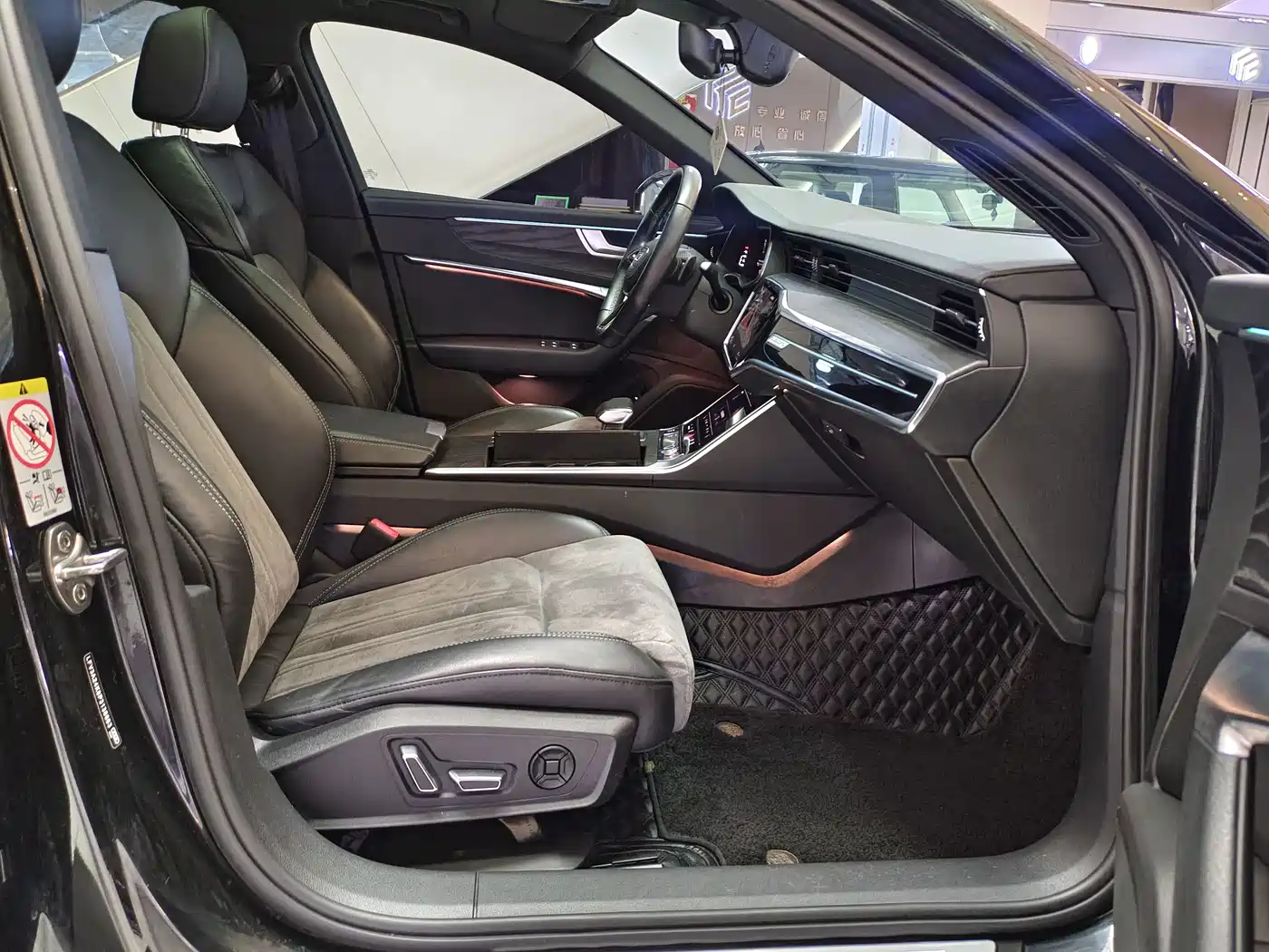 Audi A6L 2024 45 TFSI quattro Premium Dynamic фото 20