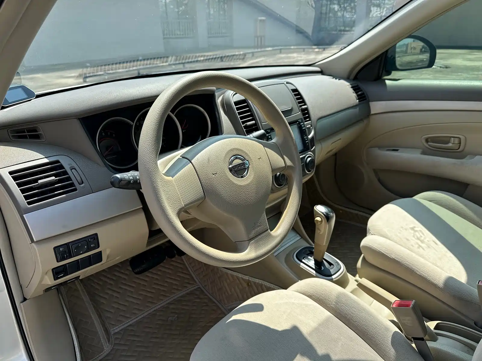Фото 10 - Nissan Sylphy
