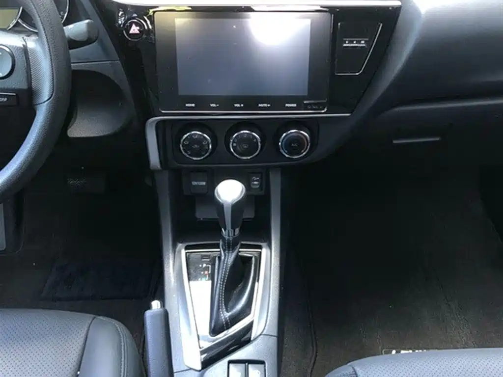 Toyota Levin 2017 Facelift 185T CVT Elite Edition China VI фото 10