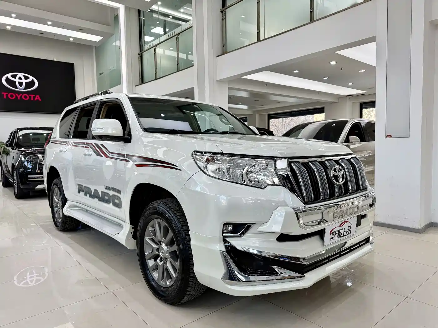 Toyota Prado 2018 3.5L Auto SX фото 5