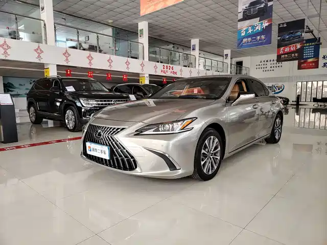 Lexus ES 2022 200 Excellence Edition