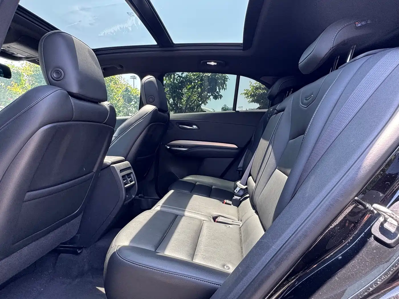 Cadillac XT4 2021 28T FWD Premium Edition фото 10