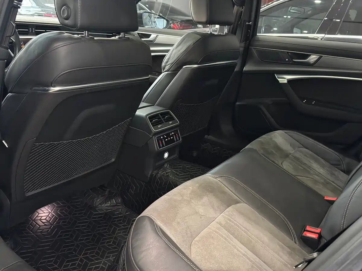 Audi A6L 2019 45 TFSI Premium Dynamic фото 9