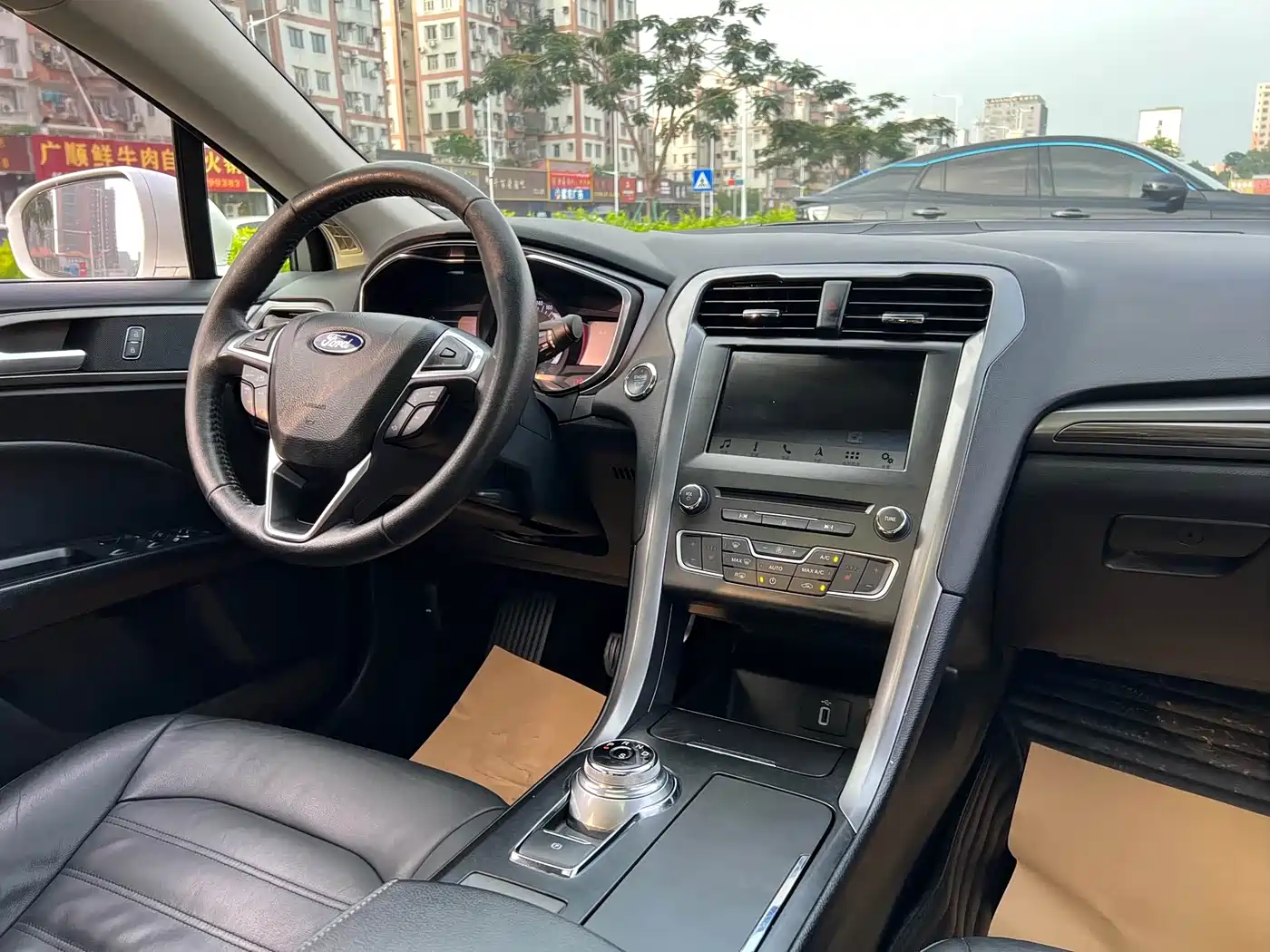 FORD MONDEO