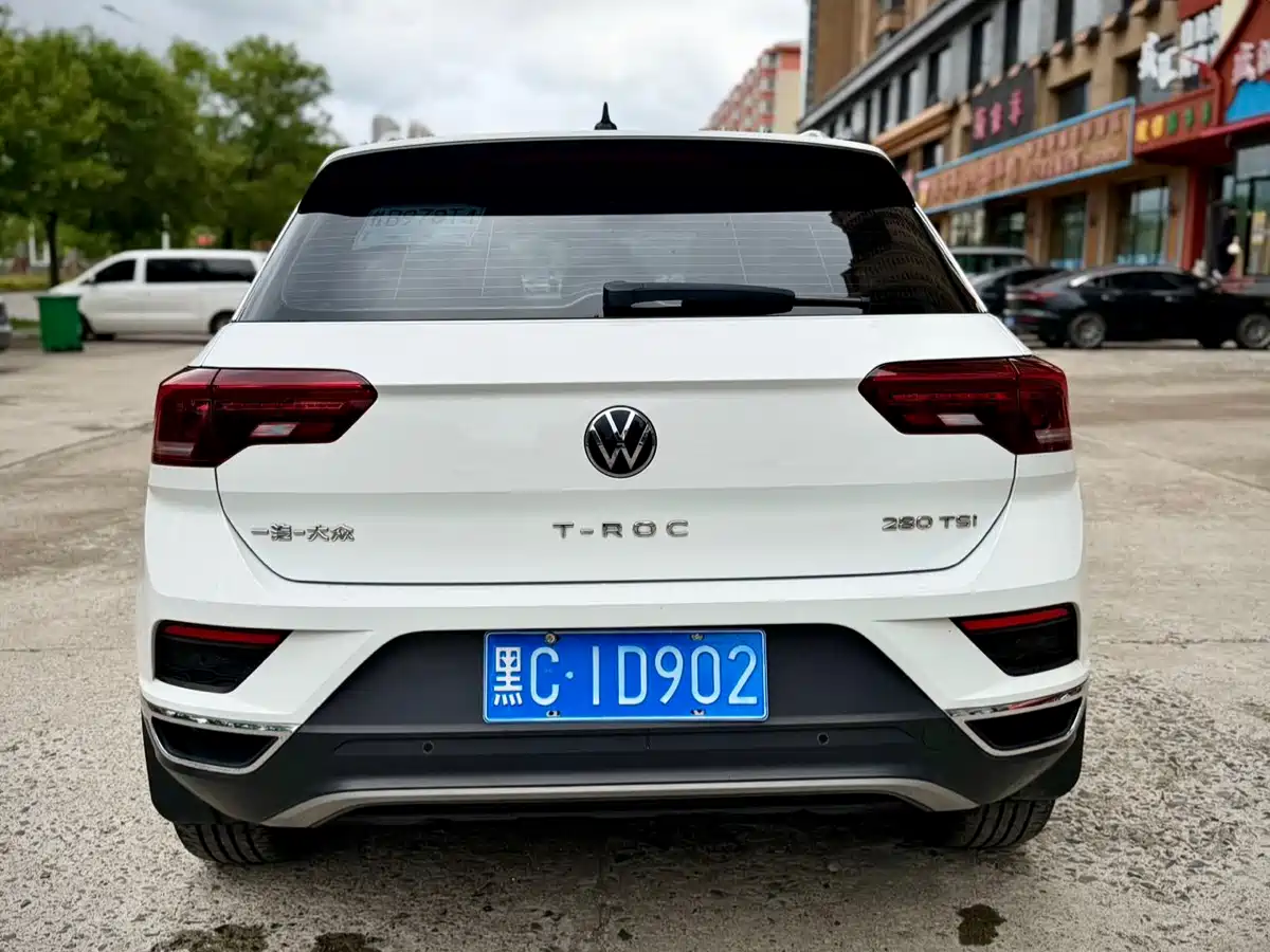 VOLKSWAGEN T-ROC EXPLORING SONGS