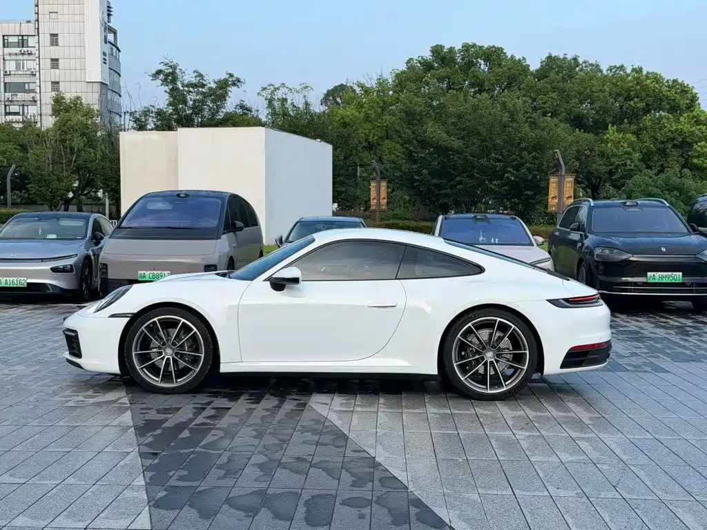 Porsche 911 2025 2023 Carrera 3.0T