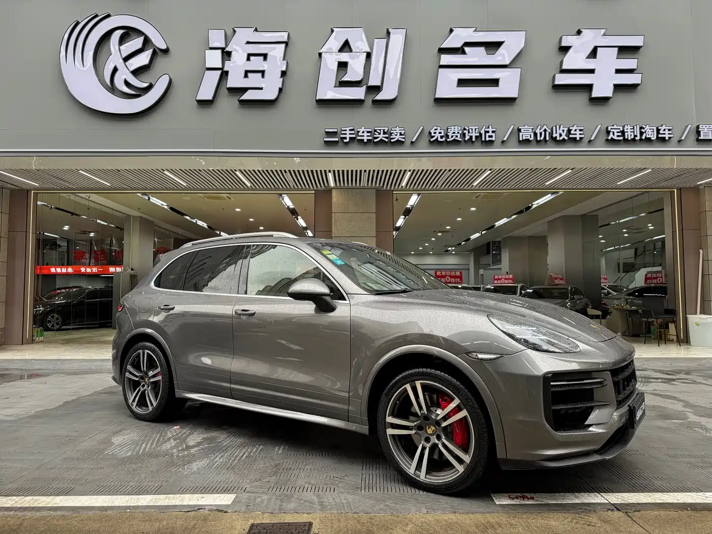 Porsche Cayenne 2011 Cayenne Turbo 4.8T фото 3