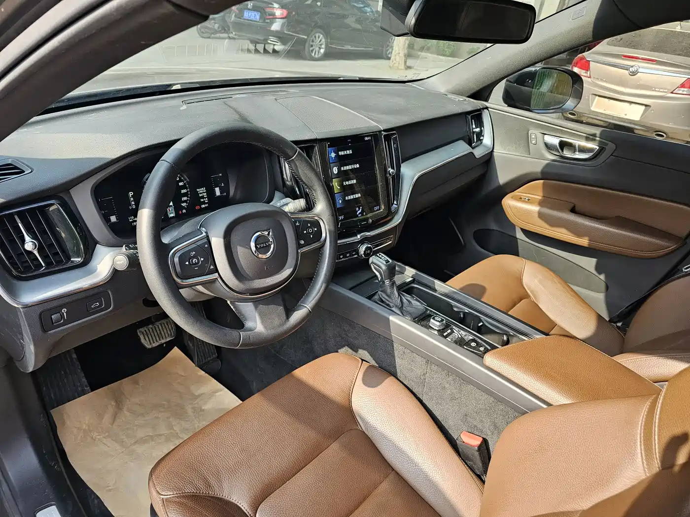 VOLVO XC60