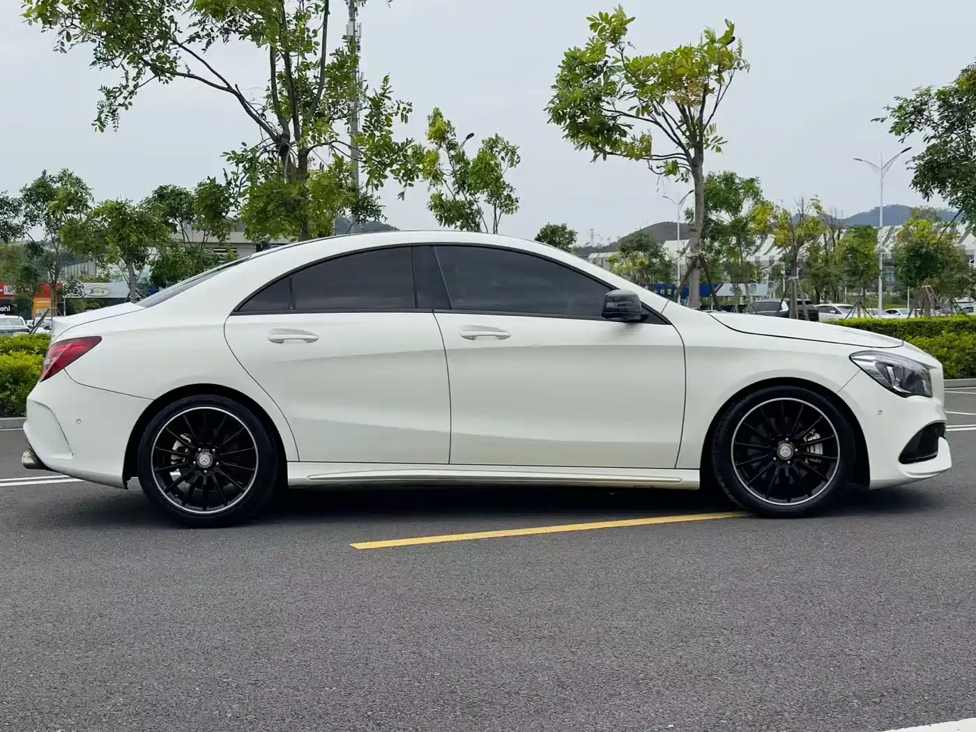Mercedes-Benz CLA (Import) 2017 CLA 260 4MATIC фото 8
