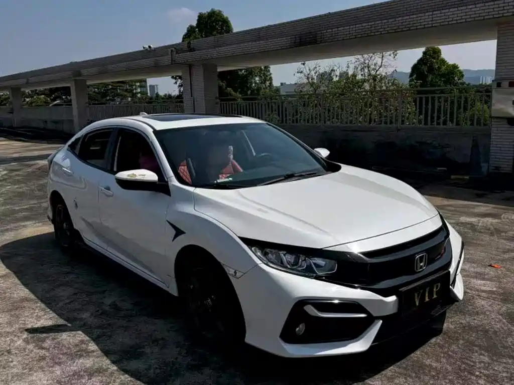 Honda Civic 2021 HATCHBACK 220TURBO CVT Trend Controller фото 3