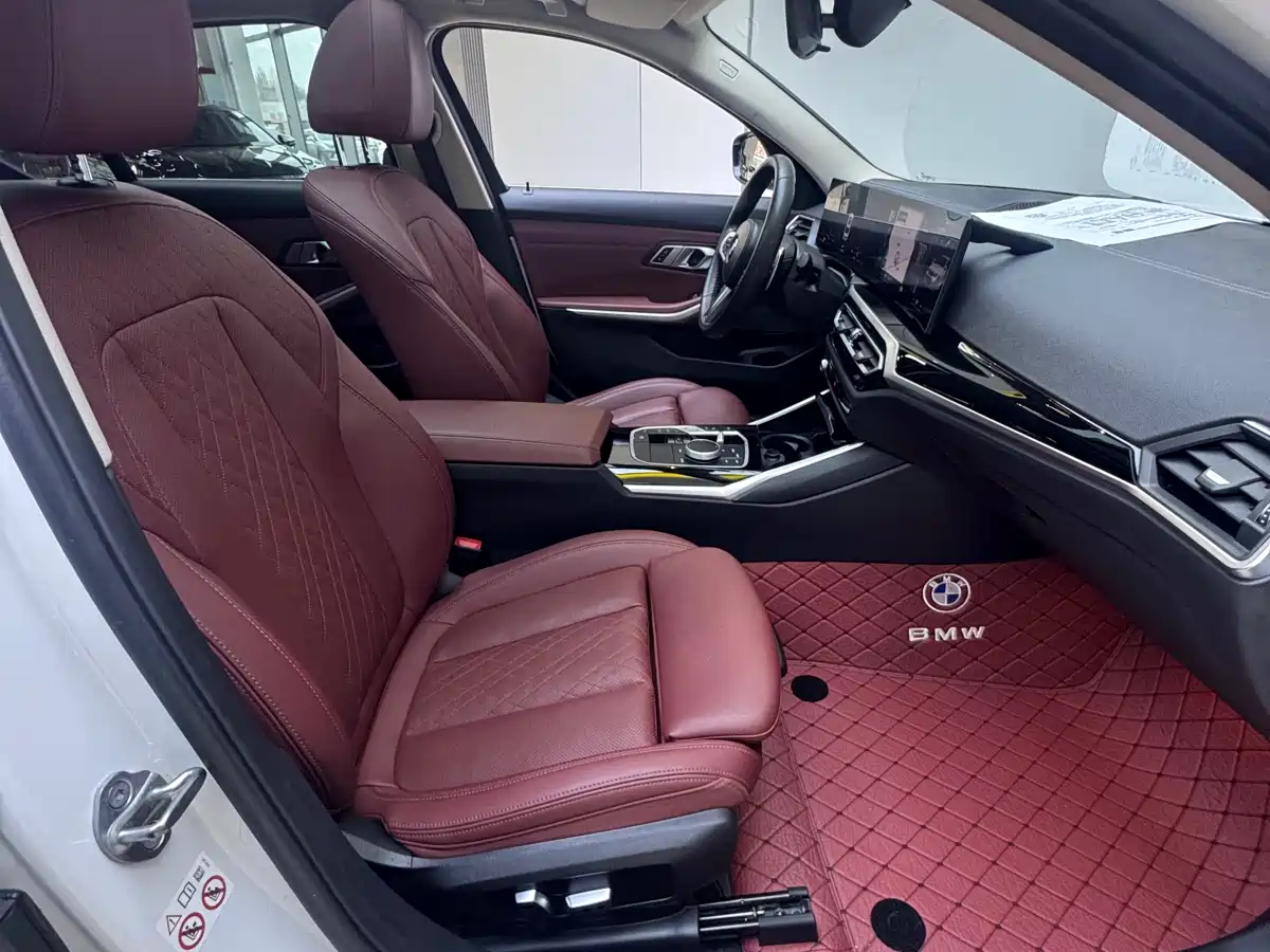 BMW 3 Series 2023 320Li M Sport Package фото 9